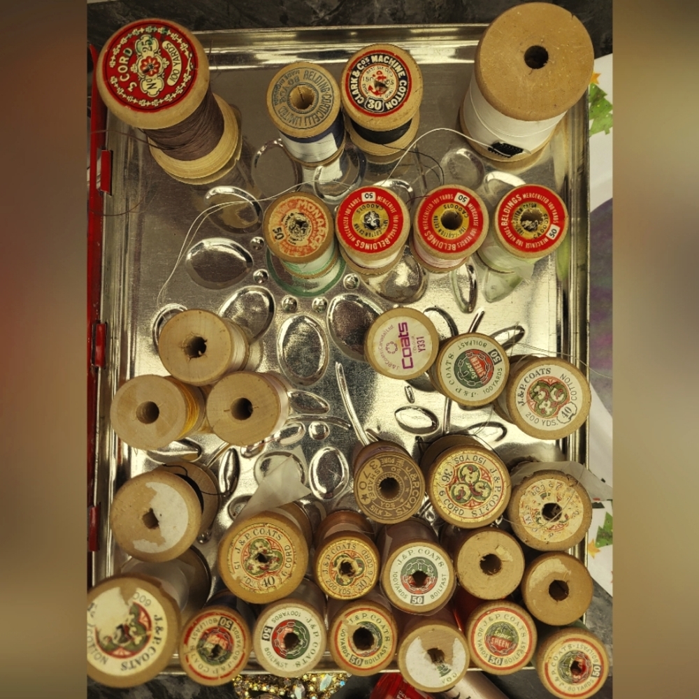 Vintage Wooden Spool Threads (30)